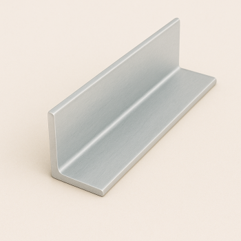 Уголок алюминиевый прессованный бульбообразный 130х9х3 мм 1925 ГОСТ 13617-97 в наличии в Кургане